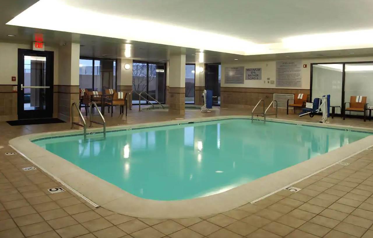 Courtyard Indianapolis Northwest Hotel Kültér fotó